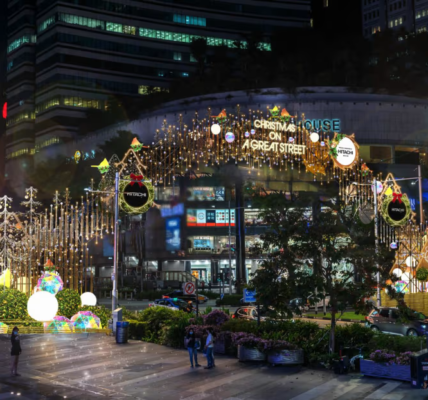 Orchard Road Christmas light-up